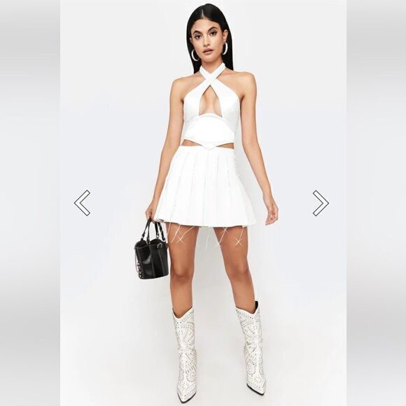 TIC TOC Keep Them Guessing Halter Top - Picture 2 of 7